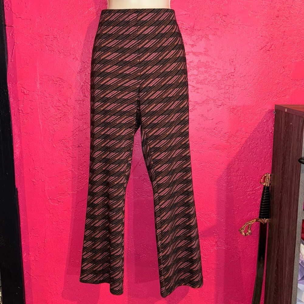Dolan Left Coast Anthropologie preppy Patterned Cropped knit Pants. Sz small.